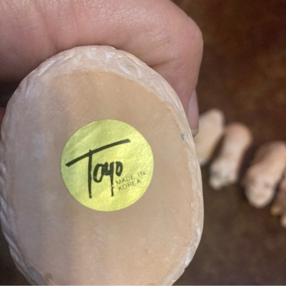 Set of 6 Terra Cotta White Washed Animal Napkin Rings - Picture 11 of 11